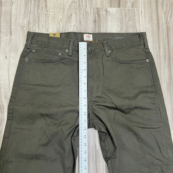 Dockers Men's Flat Front Classic Fit Olive Green Khaki Pants D3 Size W34 L29 - Picture 4 of 10